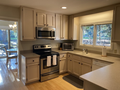 Harbour Town Golf Links 11th Tee Ranch with South Beach Marina Pool Access