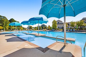 Pool - Stunning! 5BR/4BA home with arcade games, community pool, 1.2 miles to the beach (Clarksville)