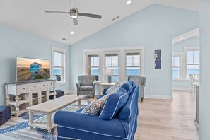 TV connectée, jeux vidéo, baby-foot