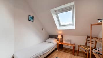 7 chambres, fer et planche Ă repasser, Wi-Fi, draps fournis