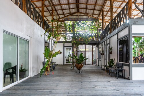 El Deseo Serendipity Hotel