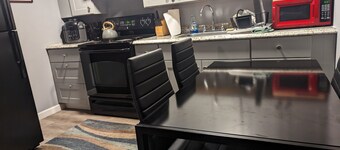 new 2 bedroom close to killington and bike trails
this is pet ok downstairs unit