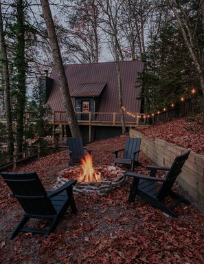 Property grounds - The Hilltop Haus Stunning Views  Gym  Sauna
 (Blue Ridge)