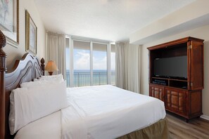 4 slaapkamers, een strijkplank/strijkijzer, gratis wifi, beddengoed