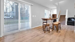 Interior - Lakefront Home; All-Sports Elizabeth Lake; Dock, Fire Pit & Kayaks [see reviews] (Waterford Township)