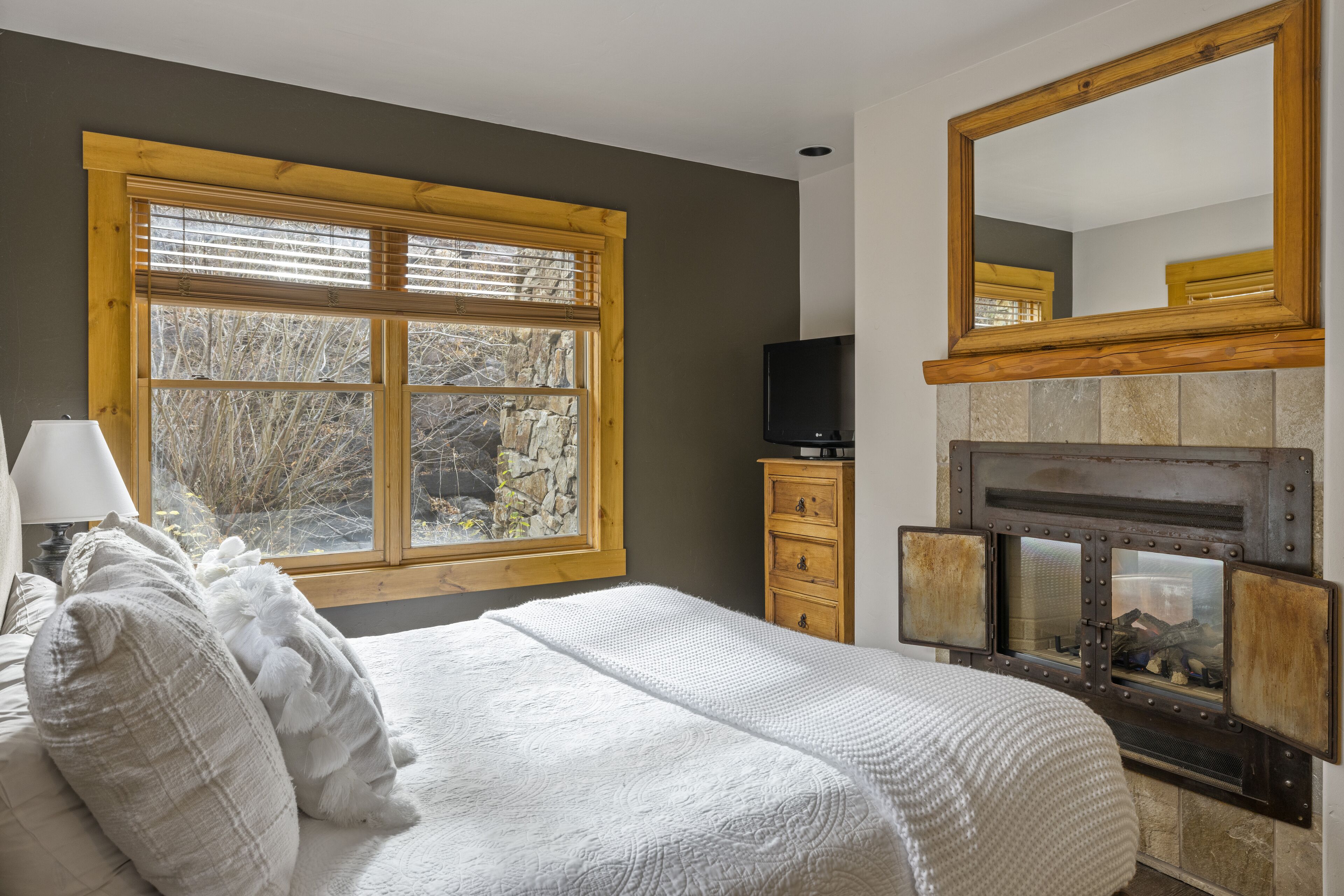 2 soverom, strykejern/-brett, reiseseng for barn og wi-fi (inkludert)