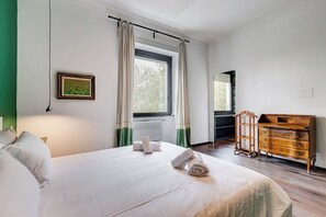 1 makuuhuone, silitysrauta/-lauta, ilmainen Wi-Fi, vuodevaatteet