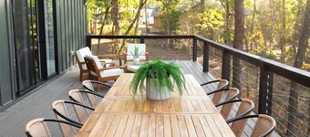 Trail Town Villa - Direct Trail Access Sleeps 12