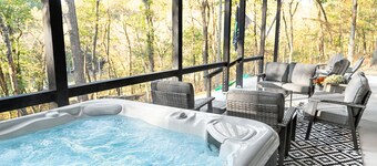 Trail Town Villa - Direct Trail Access Sleeps 12