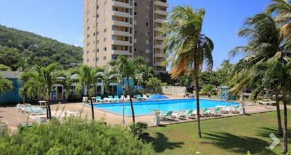 Beach Ready Condo than 5 mins. away from your private beach and Margaritaville.