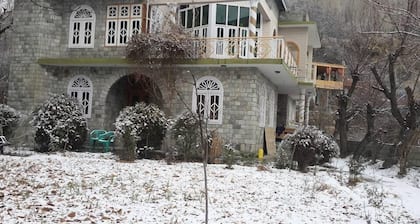 Al-Karim Family Guest House Hunza