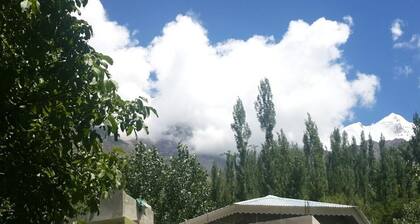 Al-Karim Family Guest House Hunza