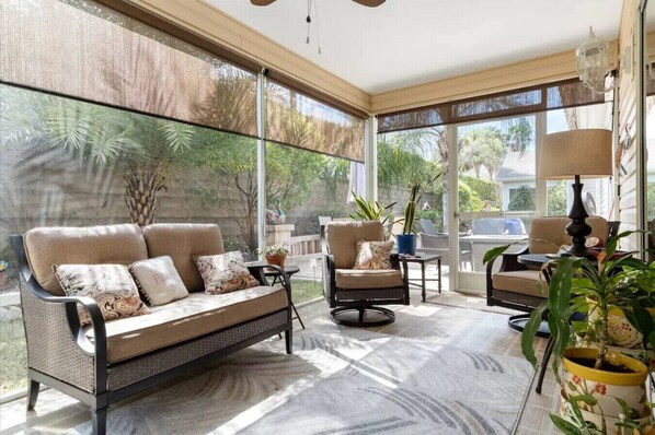 Interior - The Villages: Sumter Landing w/ lanai & patio! (The Villages)