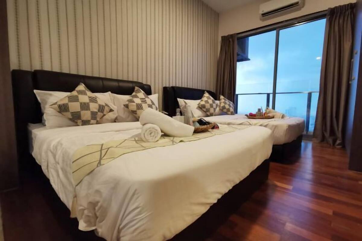 3 habitaciones, decoración personalizada y muebles diferentes