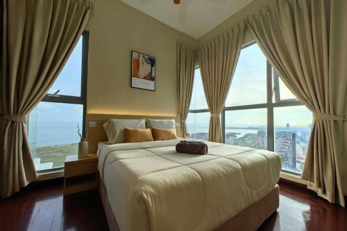 3 habitaciones, decoración personalizada y muebles diferentes
