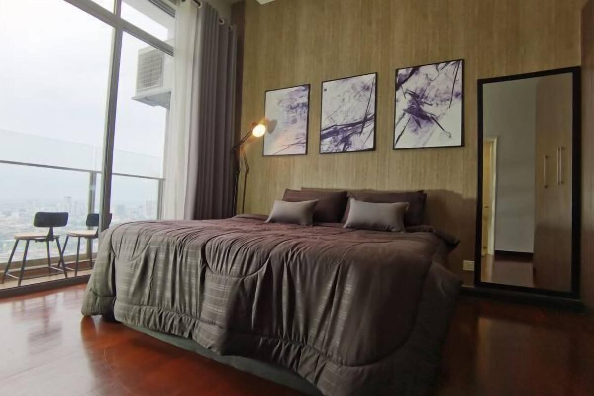 3 habitaciones, decoración personalizada y muebles diferentes