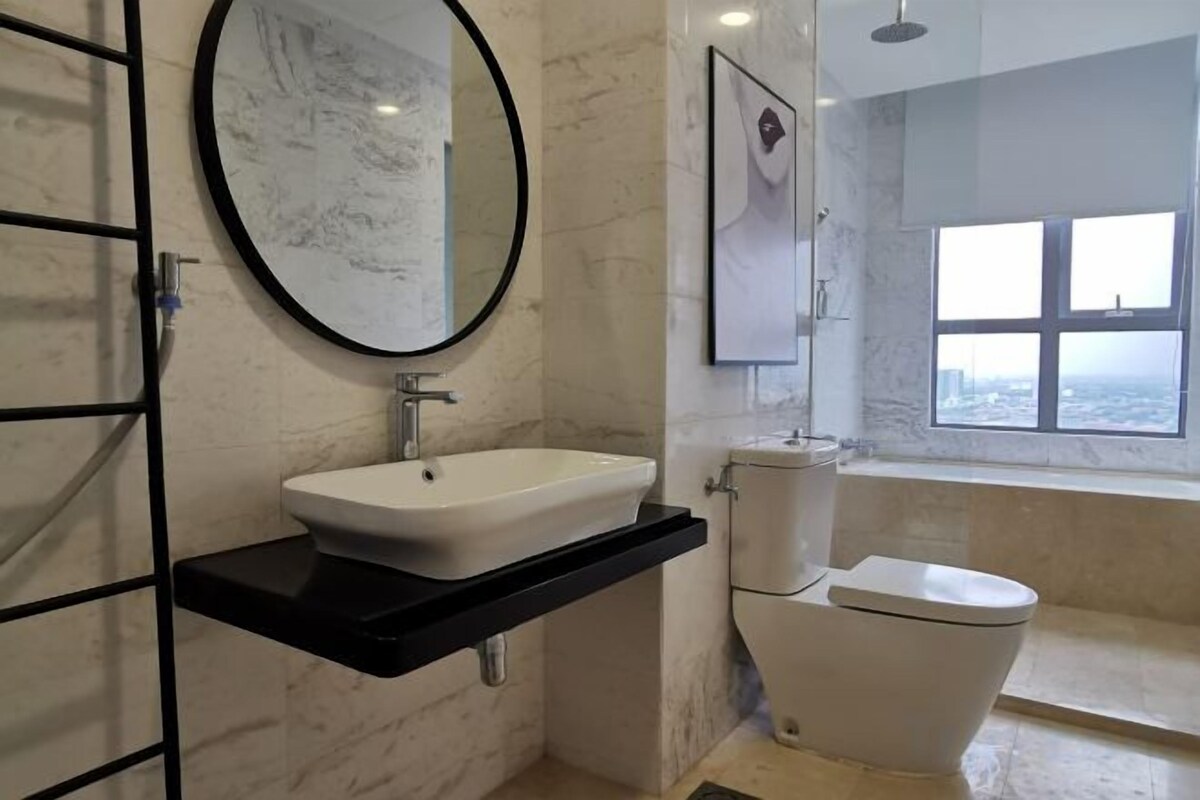 Baño | Regadera tipo lluvia, amenidades de baño gratuitas, secadora de cabello 