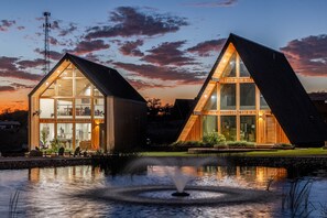 Exterior - Chill Country Ranch cabin near Gruene, New Braunfels, and White Water Amp. (New Braunfels)