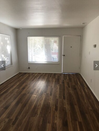 1 Bed 1 Bath in side by side Duplex 