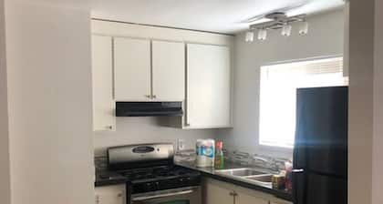1 Bed 1 Bath in side by side Duplex