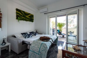 Luxury Apartment | 4 bedrooms, Egyptian cotton sheets, premium bedding, pillow-top beds - Home Big CrIré at '724 (Rome)