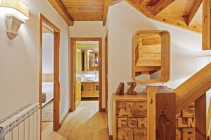 3 chambres, fer et planche à repasser, accès Internet, draps fournis