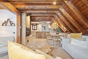Smart TV, chimenea