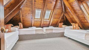 3 dormitoris, planxa i posts de planxar, wifi i roba de llit