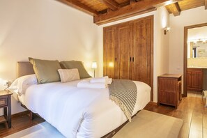 2 bedrooms, iron/ironing board, WiFi, bed sheets - Luderna - Apartamento Centelha (Tredòs)