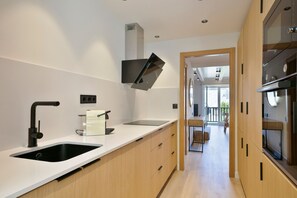 Køleskab, mikrobølgeovn, ovn, opvaskemaskine