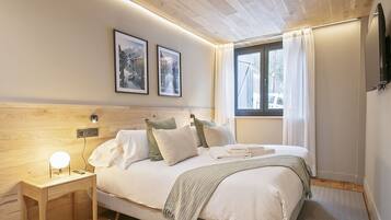 3 sovrum, strykjÀrn/strykbrÀda, internet och sÀngklÀder