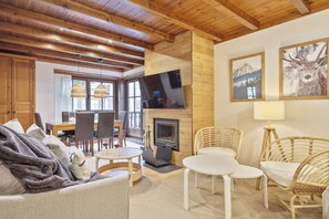 TV, fireplace - Luderna - Val de Ruda B135 Era Tringòla (Baqueira)
