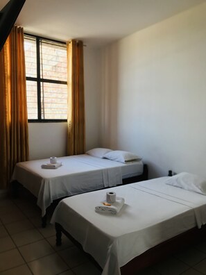 Doppel- oder Zweibettzimmer, 1 Schlafzimmer, Stadtblick, Eckzimmer | Kostenloses WLAN