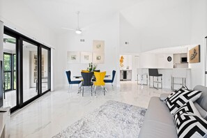 Smart TV, tenis de mesa y libros 