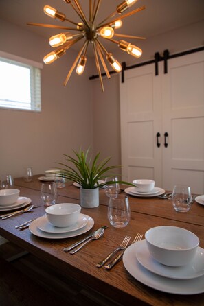 Dining - Cactus Clubhouse: Sleek midcentury modern desert retreat in Scottsdale, AZ (Scottsdale)