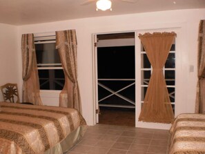 5 bedrooms, free WiFi, bed sheets