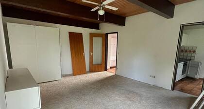 1 Zimmer Apartment mit Küche und Bad auf Zeit ,möbliert , zu vermieten