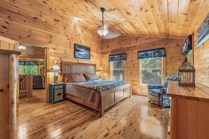 2 soverom, strykejern/-brett, wi-fi og sengetøy