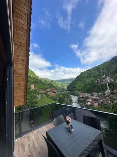 Dereüstü ve Gökçe Bungalov