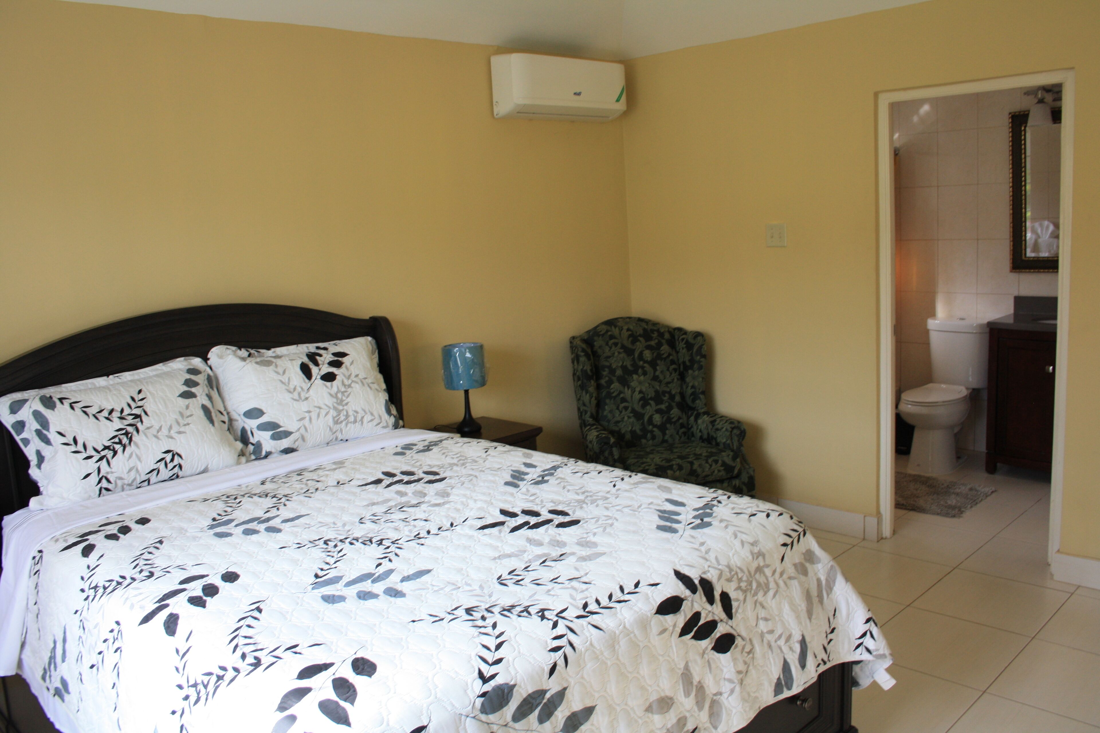 2 Schlafzimmer, Bügeleisen/Bügelbrett, kostenloses WLAN, Bettwäsche