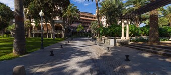 Sea City by CanariasGetaway