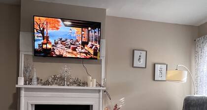 Cozy on the Hill. Close to Riverfront, Brandywine park and great food