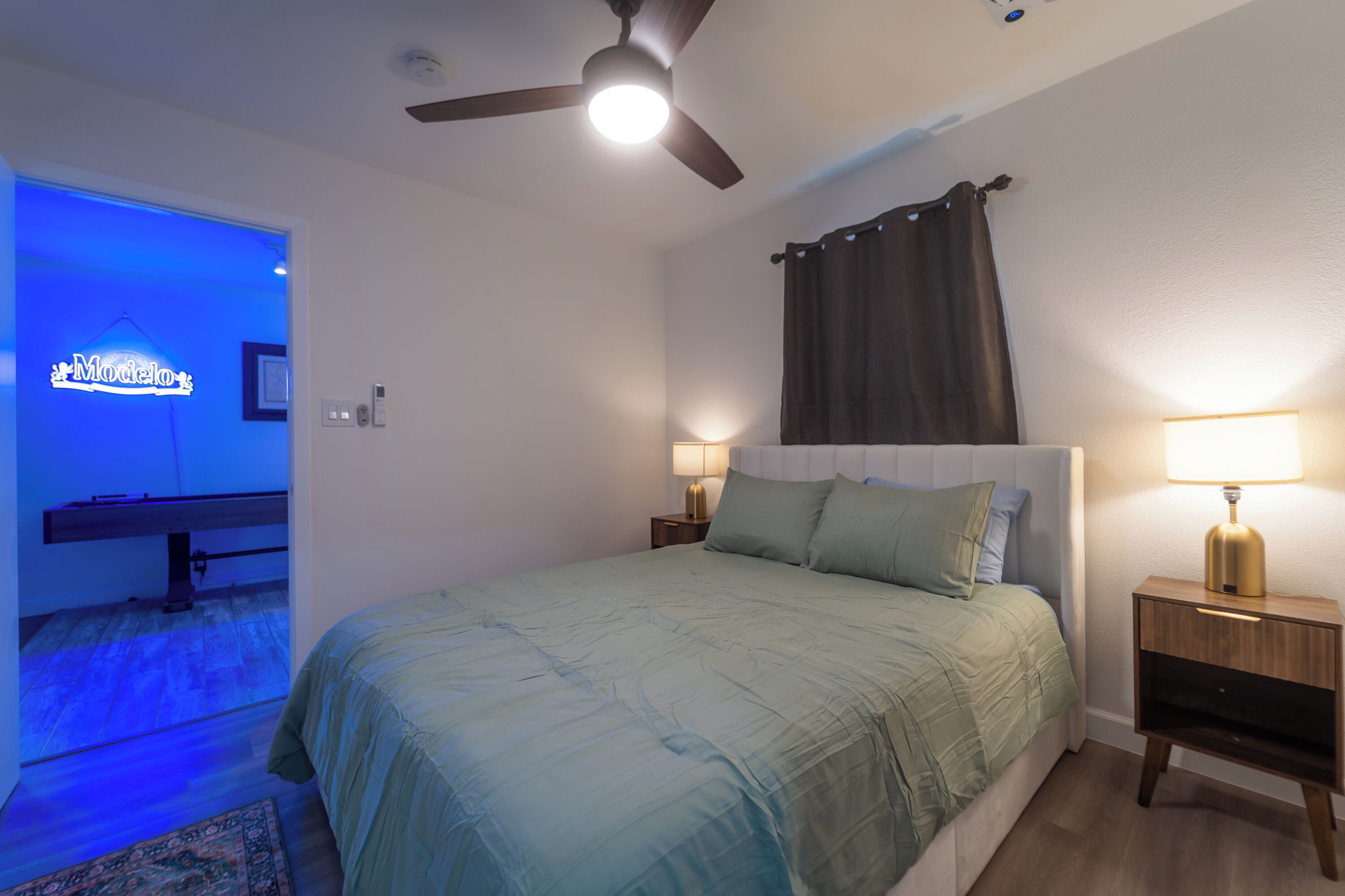 4 bedrooms, iron/ironing board, free WiFi, bed sheets