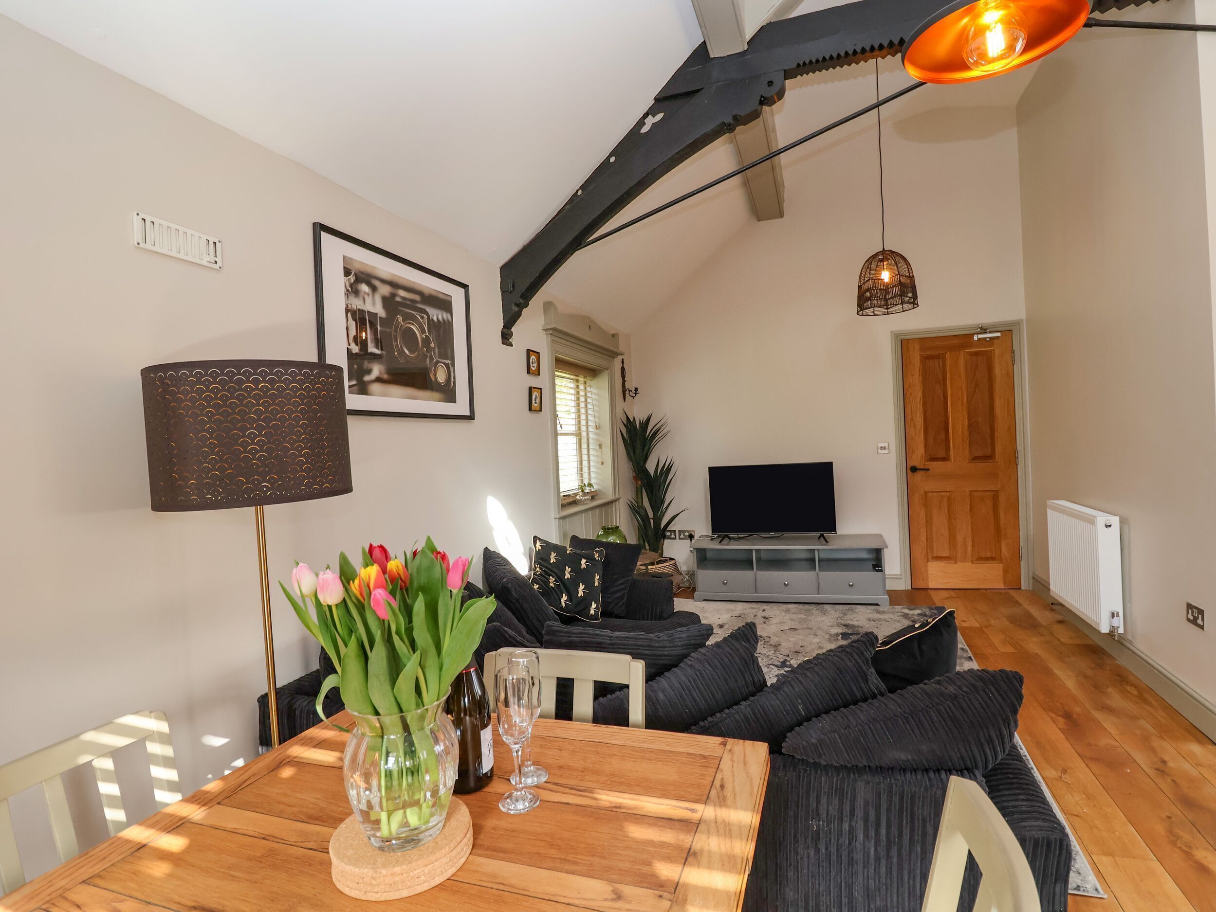 The Arms House, Pet Friendly, Character Holiday Cottage In Ironbridge - Telford