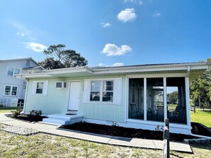 Exterior - Beautiful 2 BDR across from the beach #1 (North Myrtle Beach)