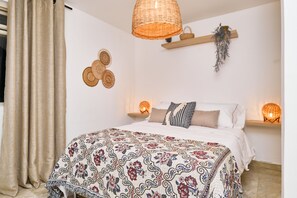 1 chambre, lit parapluie, Wi-Fi, draps fournis