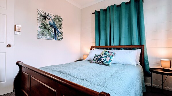 3 chambres, fer et planche à repasser, Wi-Fi gratuit, draps fournis