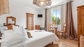 9 chambres, fer et planche Ă repasser, Wi-Fi gratuit, draps fournis