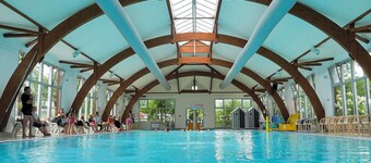 Mobile Home 'Gastes' with Shared Pool, Private Terrace and Air Conditioning