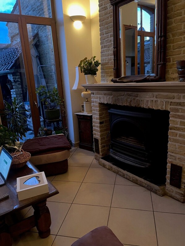Interior - Holiday Home "Le Gite Berguois" with Private Pool & Wi-Fi (Bergues)